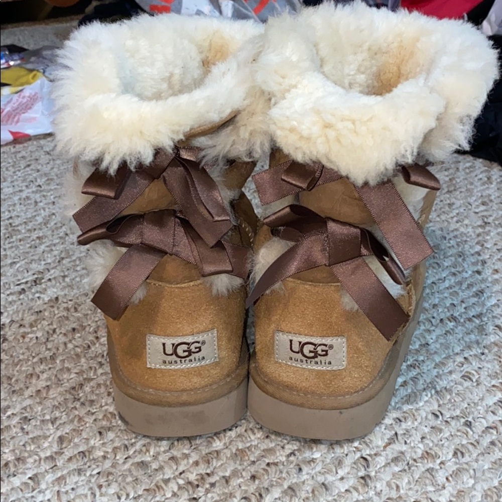 Uggs Bow Tie